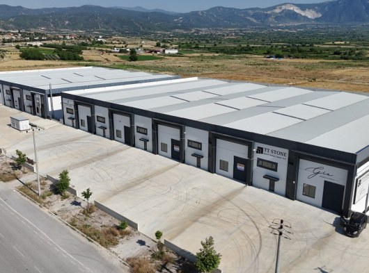 KOCABAŞ İŞ MERKEZİ'NDE 1000m² KİRALIK FABRİKA HOLLERİ