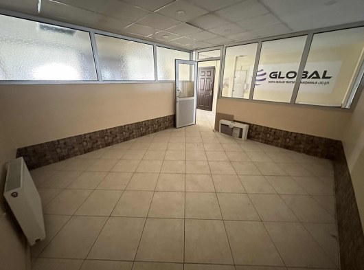 İSTASYON CADDESİNDE TABELA DEĞERİ YÜKSEK 250 M² KİRALIK OFİSLER